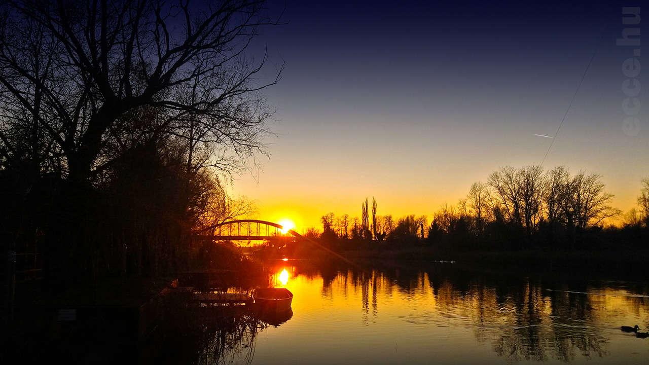 sample pic ecce hu 03